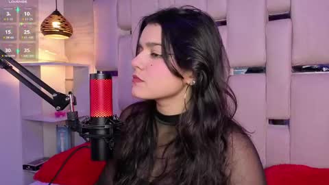Valeria online show from May 19, 2026, 4:35 pm