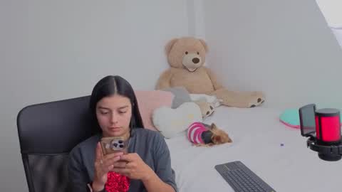 Juli C online show from March 1, 2026, 1:40 am