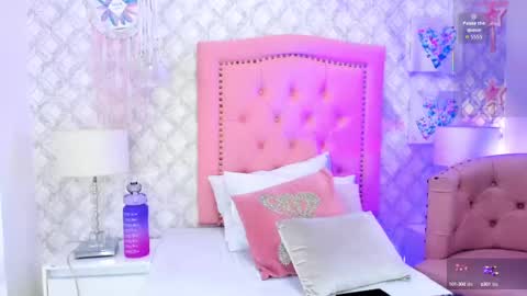   online show from September 30, 2025, 12:21 pm