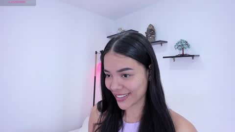 Cris  online show from December 9, 2024, 3:22 pm