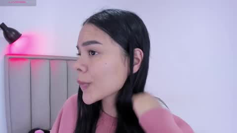 Cris  online show from March 9, 2025, 4:33 pm