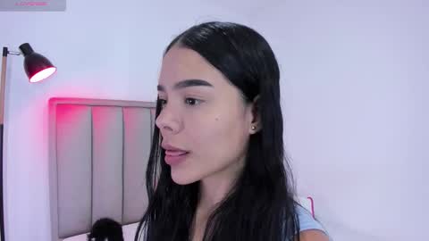 Cris  online show from October 12, 2025, 5:56 pm