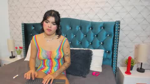 Snapshot of valery_jame chatting on February 6, 2026, 8:56 pm Valery online show from February 6, 2026, 8:56 pm