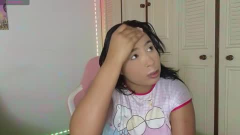 valery_lovex_ online show from February 19, 2026, 9:05 am