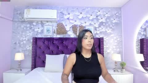 Snapshot of valery_vanegas chatting on April 16, 2026, 7:47 pm Valery online show from April 16, 2026, 7:47 pm
