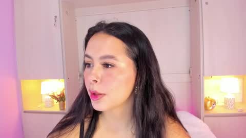 valerymeyerr online show from September 19, 2025, 4:25 am