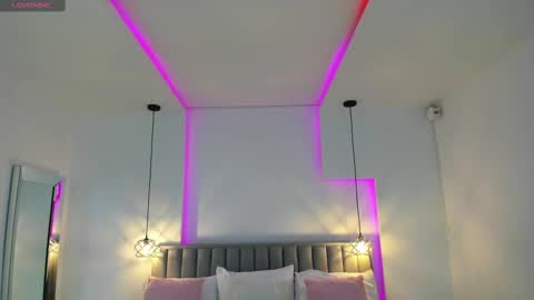 Carla online show from February 18, 2025, 11:11 am