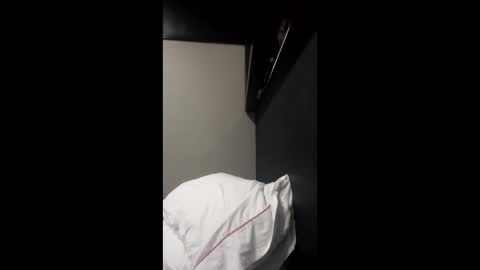 Sofia online show from April 28, 2026, 1:26 am