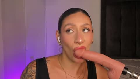 Snapshot of valka_doll chatting on June 11, 2026, 8:29 pm valka_doll online show from June 11, 2026, 8:29 pm