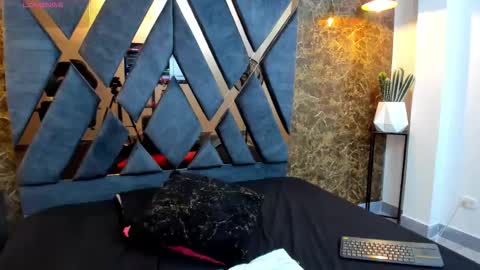 VALKA ROSS online show from November 29, 2025, 11:30 pm