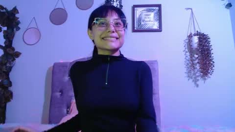 valkiry_ online show from March 4, 2026, 8:37 pm