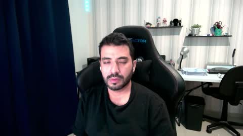 Roberto Carlos online show from November 4, 2025, 2:21 am