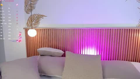 valleriie_ online show from February 15, 2026, 2:47 pm