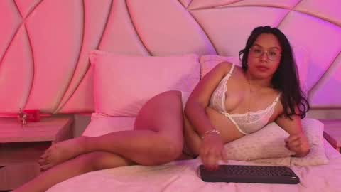 Snapshot of valleryc chatting on May 2, 2026, 3:11 am Vallery online show from May 2, 2026, 3:11 am