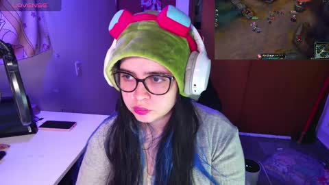 Im Violet online show from January 23, 2025, 2:23 am