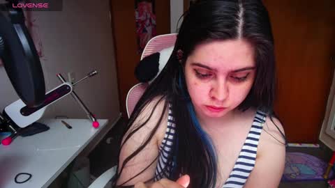 Im Violet online show from February 6, 2025, 11:54 am