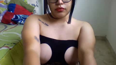 Snapshot of valuluv chatting on October 19, 2025, 4:07 pm ValuLuv online show from October 19, 2025, 4:07 pm