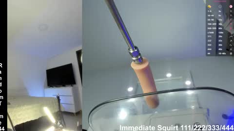 Hi Im Val a freelance model. online show from November 27, 2025, 11:40 pm