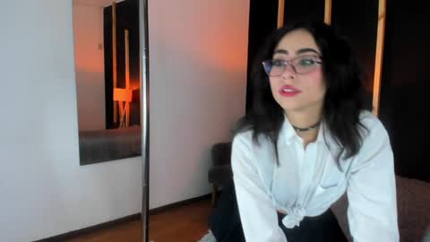 vampy_dolll online show from December 22, 2024, 4:06 pm