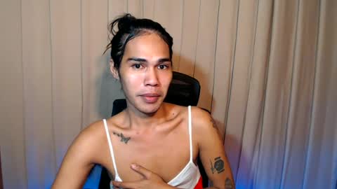 Snapshot of vampy_ebony_laxine chatting on June 20, 2026, 12:08 pm vampy_ebony_laxine online show from June 20, 2026, 12:08 pm
