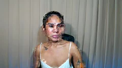 Snapshot of vampy_ebony_laxine chatting on June 21, 2026, 5:04 pm vampy_ebony_laxine online show from June 21, 2026, 5:04 pm