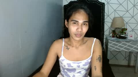 Snapshot of vampy_ebony_laxine chatting on July 2, 2026, 12:00 pm vampy_ebony_laxine online show from July 2, 2026, 12:00 pm
