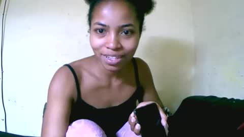 vanah344375 online show from September 27, 2025, 3:39 pm