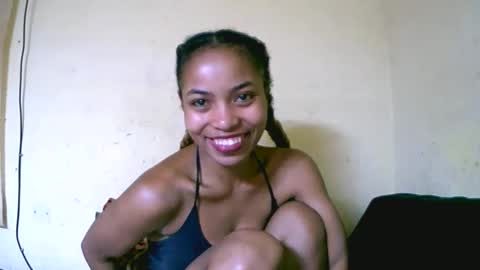 vanah344375 online show from September 30, 2025, 12:54 pm