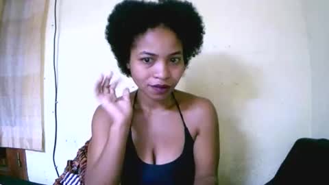 vanah344375 online show from October 2, 2025, 8:43 am