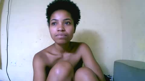 vanah344375 online show from October 9, 2025, 8:12 am