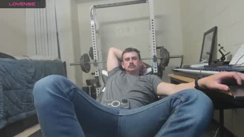 Vandal2021 online show from February 13, 2025, 2:45 am