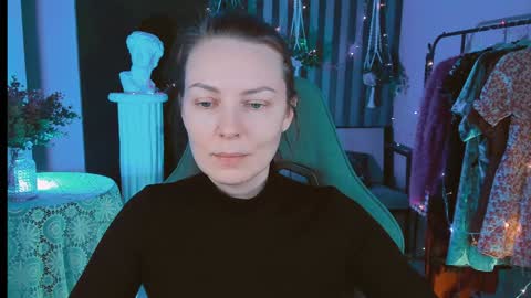 Vanda online show from December 29, 2024, 5:10 am