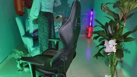 Vanda online show from January 24, 2025, 11:48 am