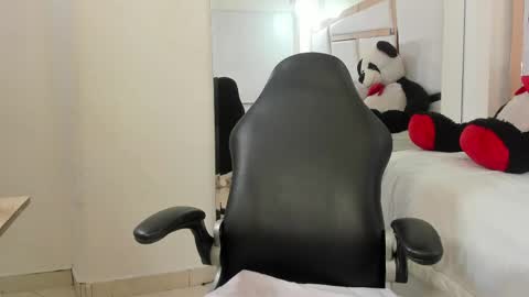 Snapshot of vanel_lope chatting on May 16, 2026, 12:29 am Vanel Lope online show from May 16, 2026, 12:29 am