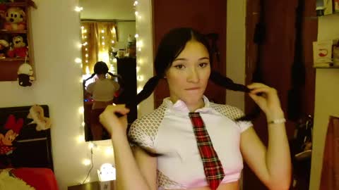 Snapshot of vanellope_vonrol chatting on January 21, 2025, 4:21 am Vanessa online show from January 21, 2025, 4:21 am