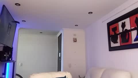 vanessa and samantha online show from May 27, 2026, 2:25 pm