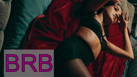 Vanessa online show from January 8, 2025, 5:15 pm