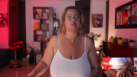 vanessa_sterling online show from November 18, 2025, 9:08 pm