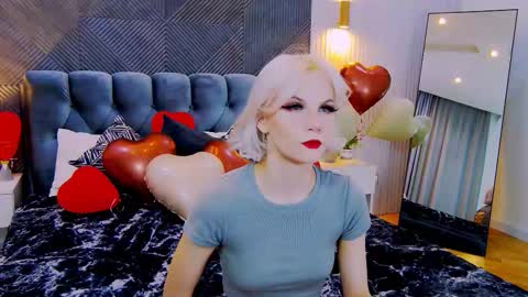 Vanessa online show from February 15, 2026, 2:47 pm