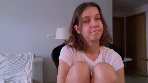 vanessa online show from December 20, 2024, 6:19 am