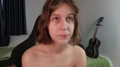 vanessa online show from September 17, 2025, 2:24 am