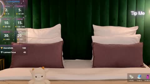 Vanessa online show from March 19, 2026, 6:12 pm