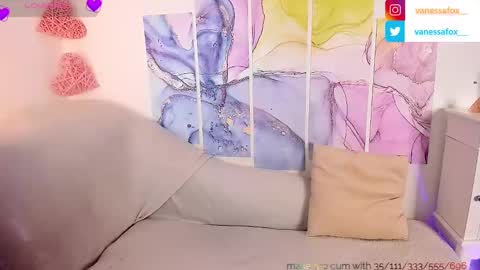 V online show from February 6, 2025, 12:59 pm