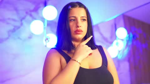 Snapshot of vanessaxrayy chatting on May 28, 2026, 8:39 pm vanessaxrayy online show from May 28, 2026, 8:39 pm