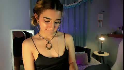 Snapshot of vanillafairy_ chatting on July 15, 2026, 7:41 pm vanillafairy_ online show from July 15, 2026, 7:41 pm