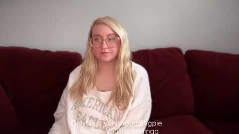 vanillapuddingpie online show from December 5, 2024, 7:49 pm