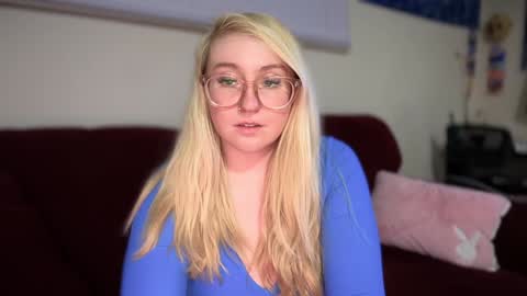 vanillapuddingpie online show from February 26, 2025, 1:32 am