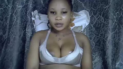 vanillavenus online show from January 19, 2026, 12:20 pm