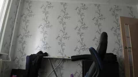 Snapshot of vano_822 chatting on June 5, 2026, 7:03 am vano_822 online show from June 5, 2026, 7:03 am