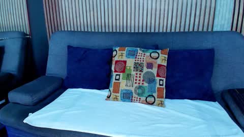 Vans Ross online show from January 5, 2026, 5:27 pm